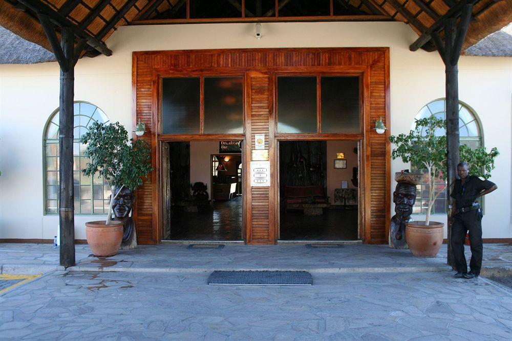 Oshakati Country Ξενοδοχείο Εξωτερικό φωτογραφία